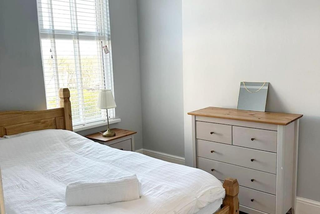 הוילה Townhouse In Belfast, Newtownabbey. מראה חיצוני תמונה