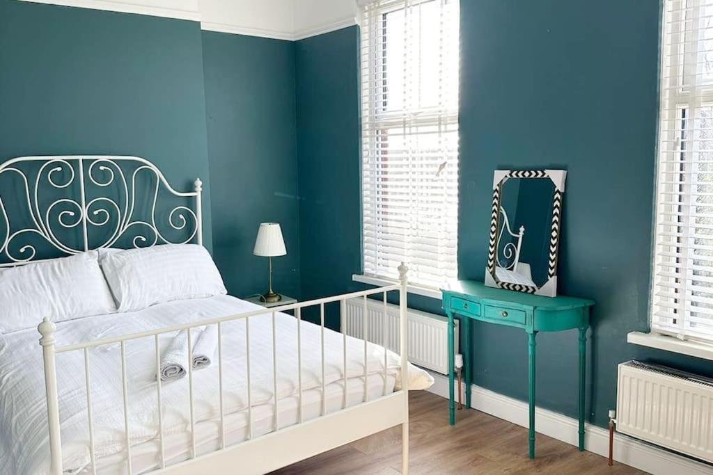 הוילה Townhouse In Belfast, Newtownabbey. מראה חיצוני תמונה